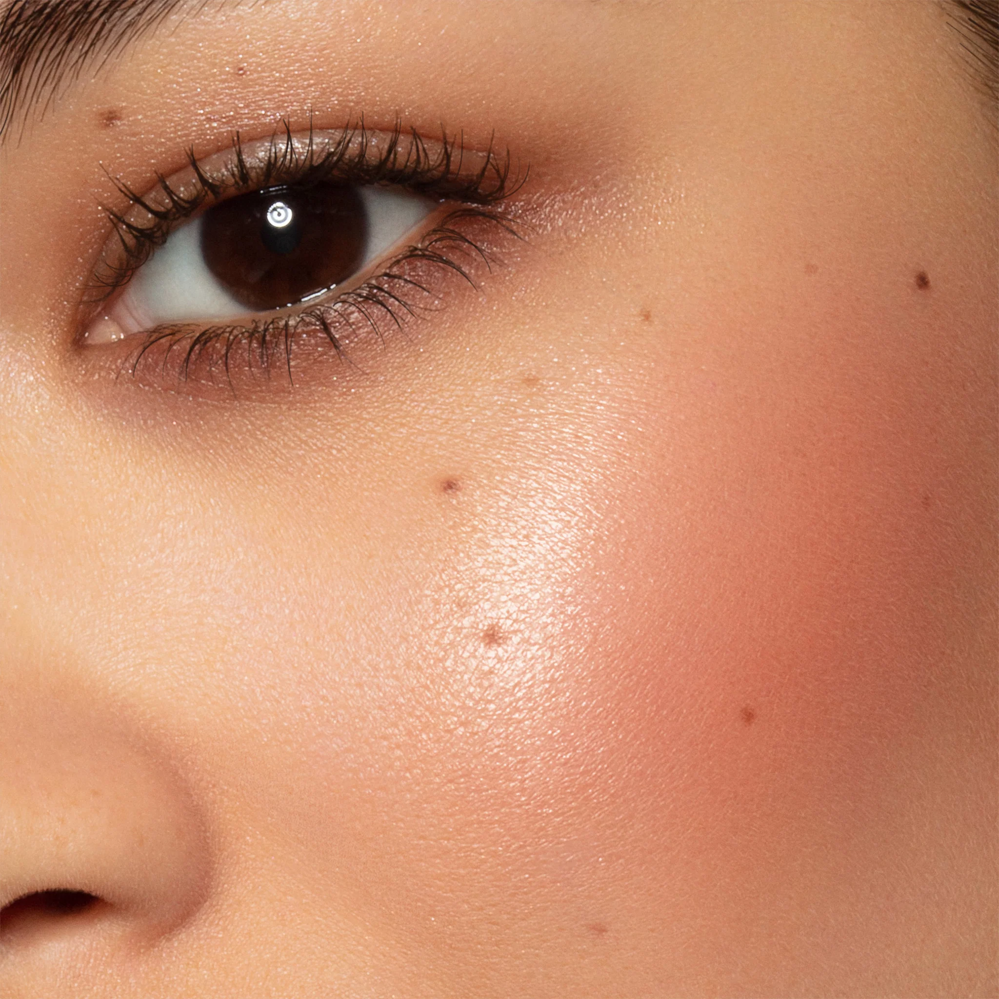 Honey Thief Cream Blushlight - Image 3